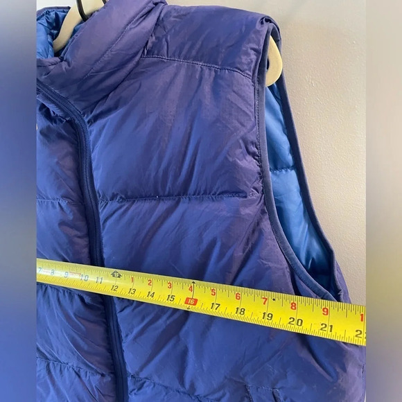 L.L. Bean reversible down puffer vest - Picture 5 of 8